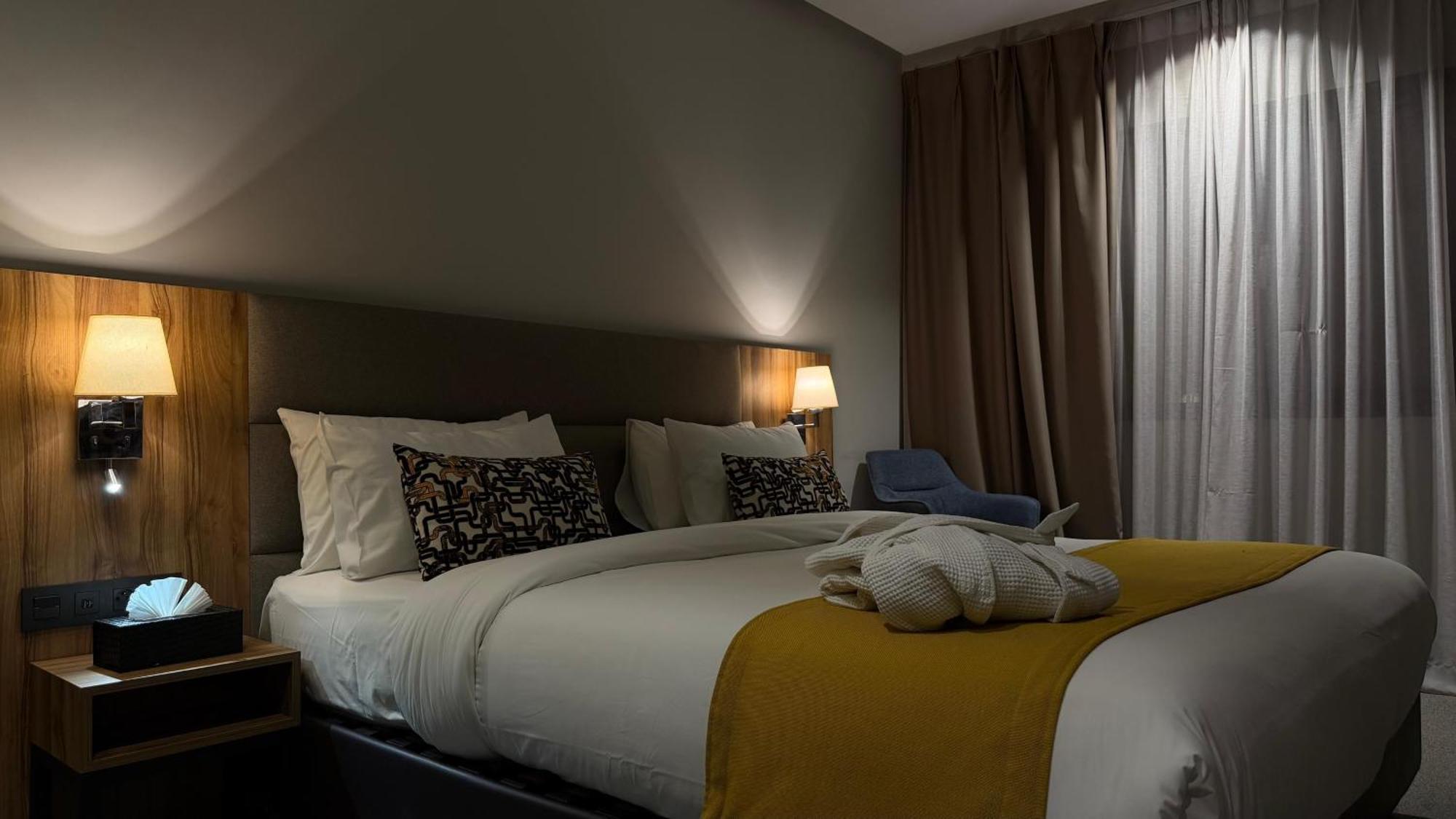 Double Room with Pool View,1739719499:JPEG